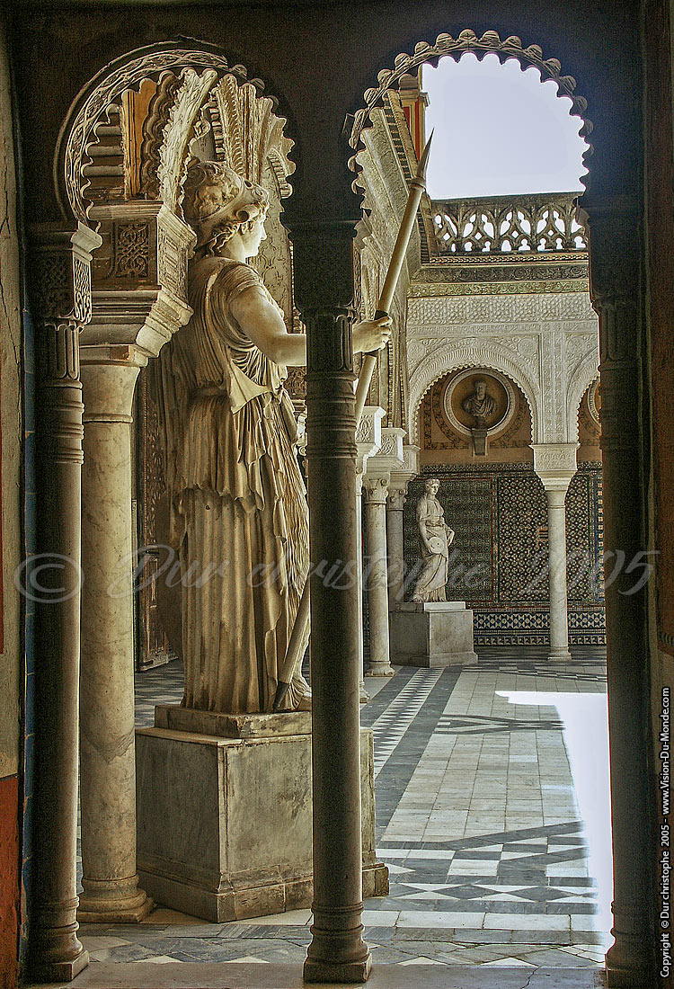 Statues grecques - Casa de Pilatos - Seville - 2005